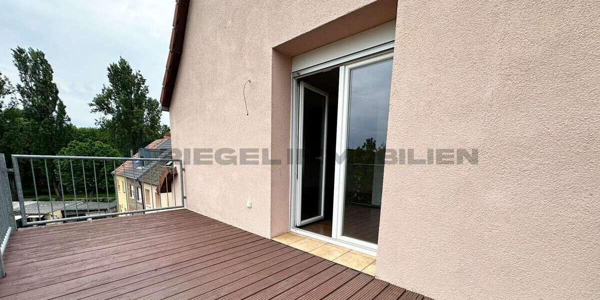 Etagenwohnung Ludwigshafen am Rhein - 3 Zimmer, 87 m&sup2;, 990&euro; | Angebot:26549022