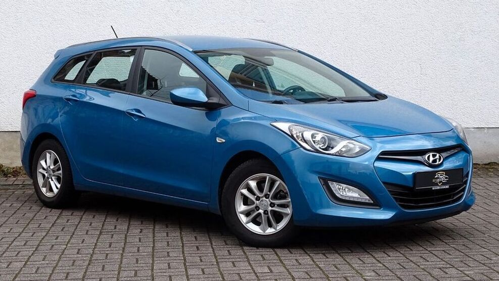 i30
