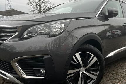 Peugeot 5008 85.000 km 18.900 &euro; Forst 76694