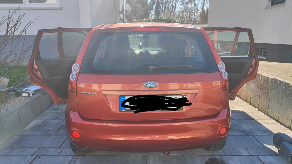 Ford Fiesta 232.000 km 2.000 &euro; Altrip 67122