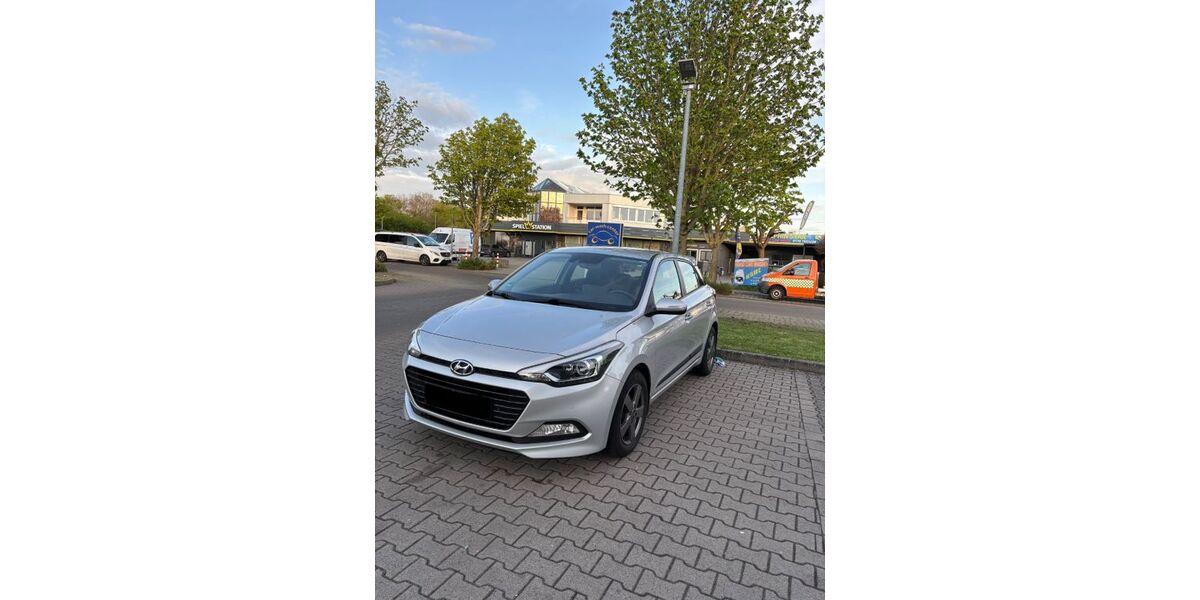 Hyundai i20 59.000 km 11.199 &euro; Sandhausen 67207