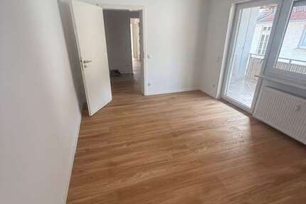 Wohnung Wiesloch - 4 Zimmer, 112 m&sup2;, 1.650&euro; | Angebot:27647284