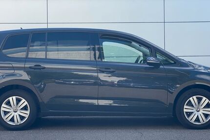 VW Touran 277.600 km 14.990 &euro; Viernheim 68519