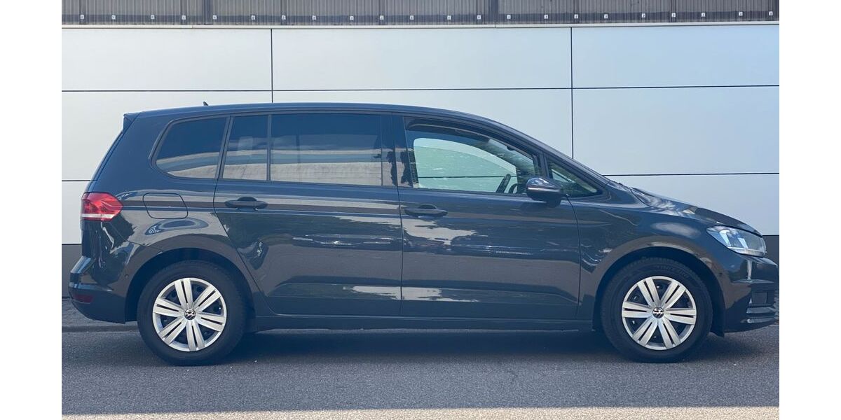 VW Touran 277.600 km 14.990 &euro; Viernheim 68519