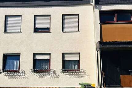 Haus zum Kaufen in Schriesheim 360.000 € 130 m² 6 zimmer