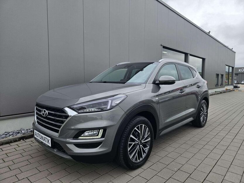 Hyundai TUCSON 119.831 km 16.990 € Sinsheim 74889