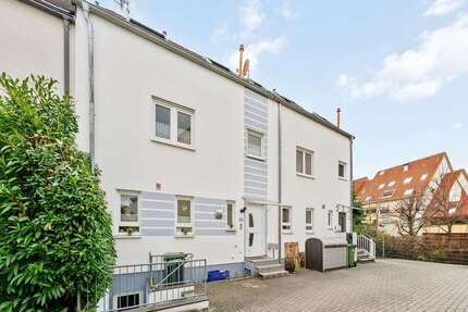 Haus Hockenheim - 7 Zimmer, 220 m&sup2;, 749.000&euro; | Angebot:26107499