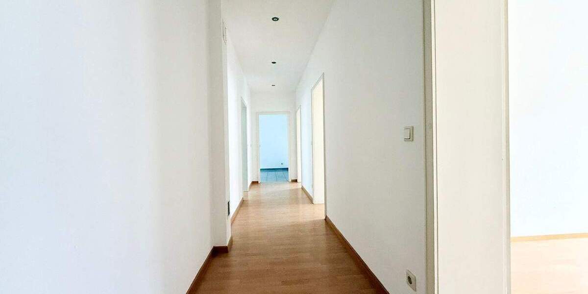 Etagenwohnung Mannheim Quadrate - 3 Zimmer, 100 m&sup2;, 1.000&euro; | Angebot:25630917