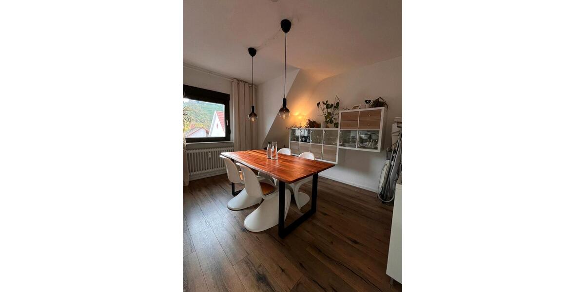 Dachgeschoßwohnung Schriesheim - 4 Zimmer, 86 m&sup2;, 1.100&euro; | Angebot:26286468