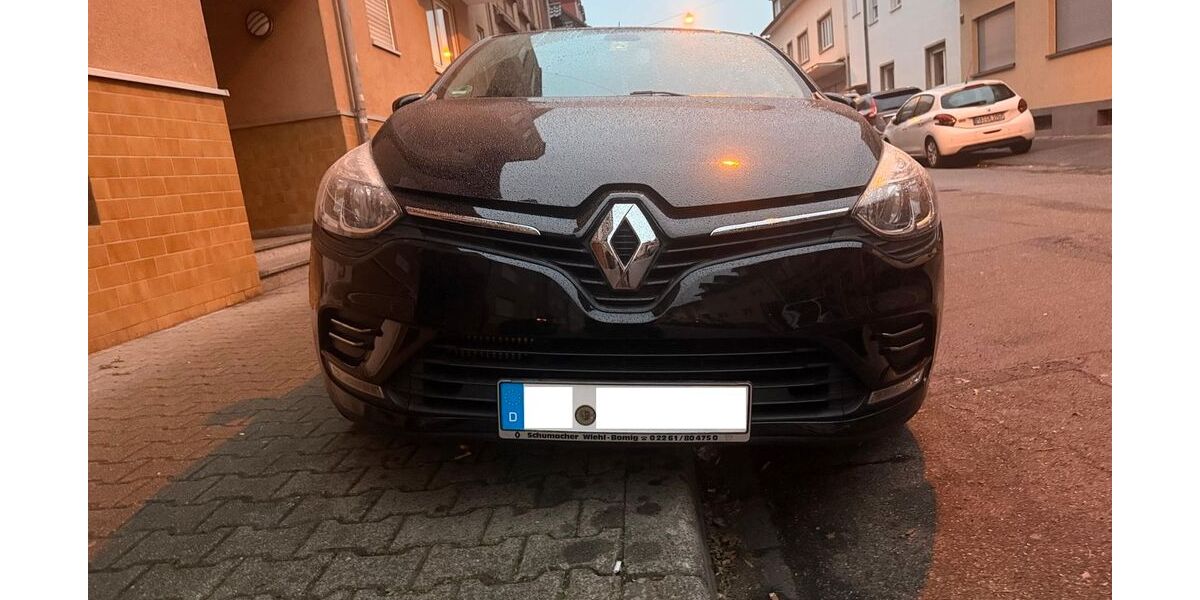Renault Clio 27.500 km 10.995 &euro; Mannheim 68199
