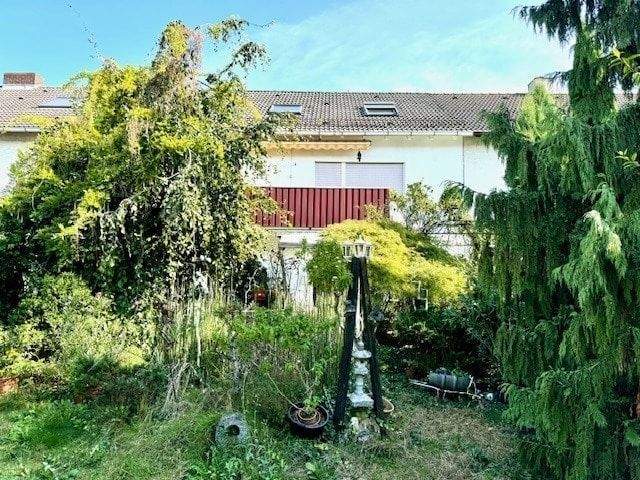 Reihenmittelhaus Mannheim Rheinau - 6 Zimmer, 249 m&sup2;, 375.000&euro; | Angebot:25567373