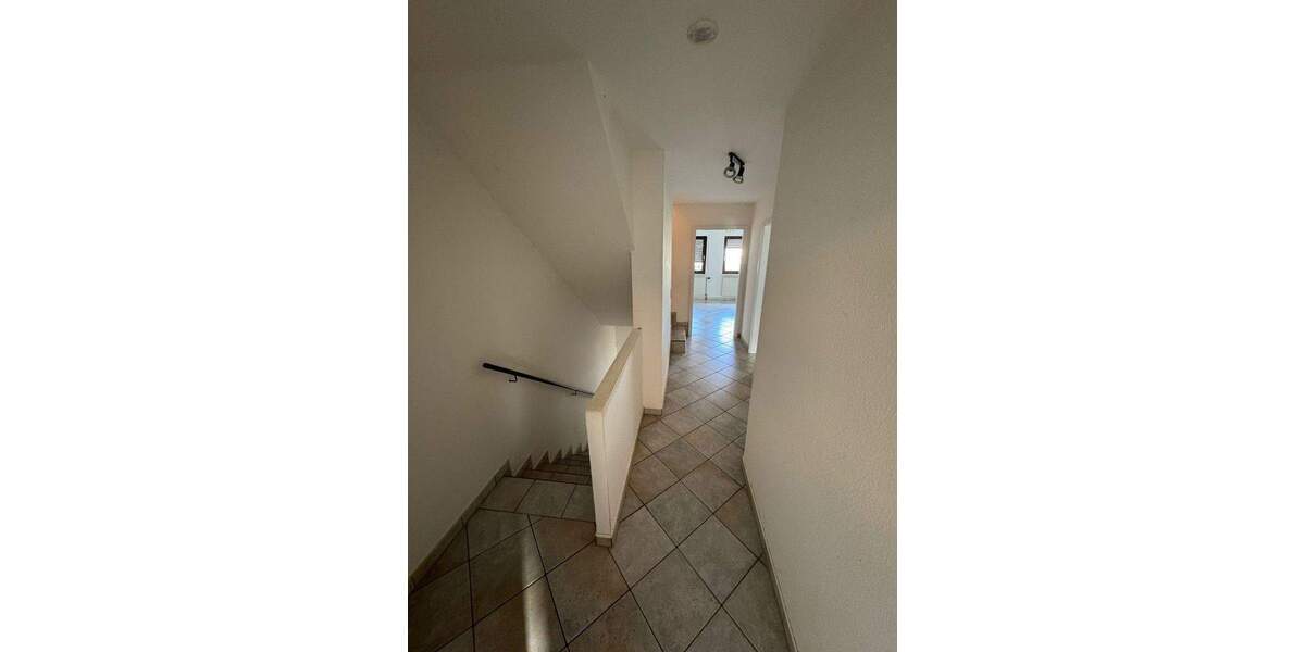 Reihenmittelhaus Ludwigshafen Ruchheim - 5 Zimmer, 125 m&sup2;, 1.500&euro; | Angebot:25822304