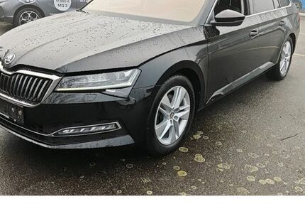 Skoda Superb 98.000 km 27.690 &euro; Sandhausen 69207