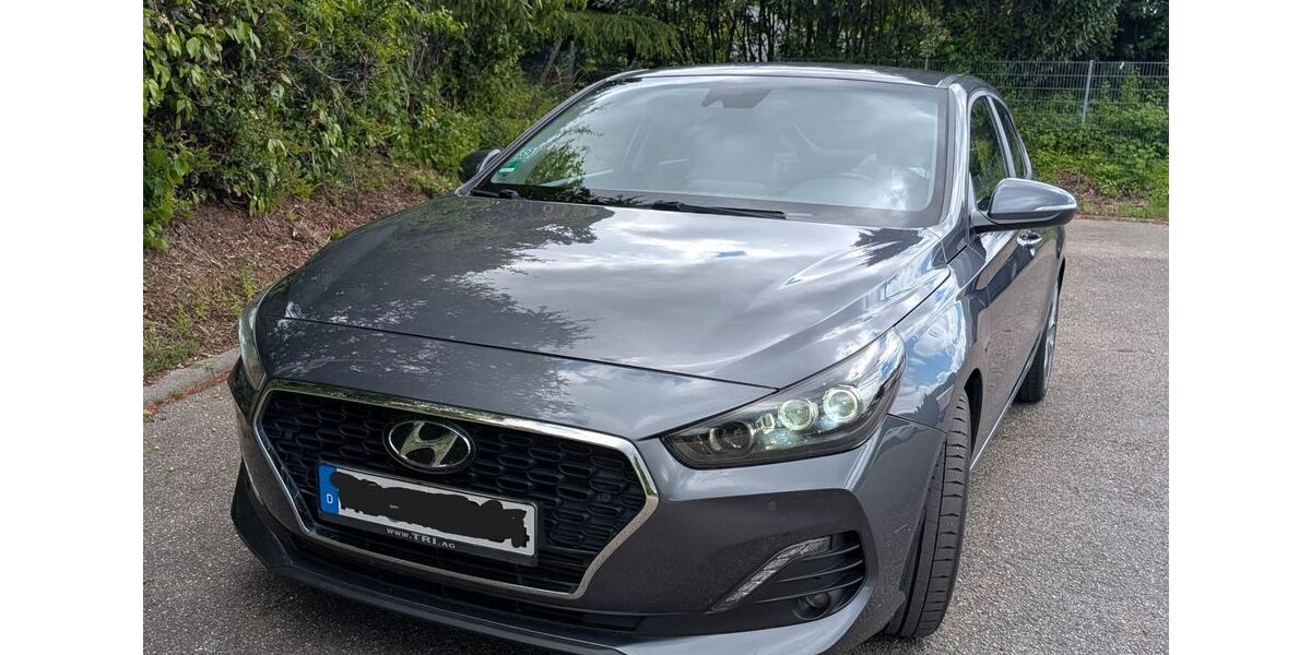 Hyundai i30 99.263 km 14.400 &euro; Epfenbach 74925