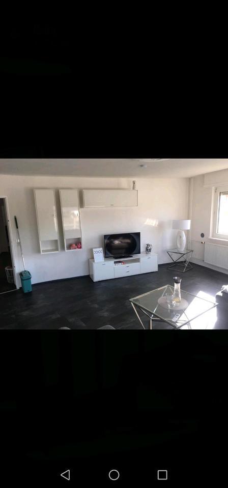 3 Zimmer Wohnung mit Einbauküche