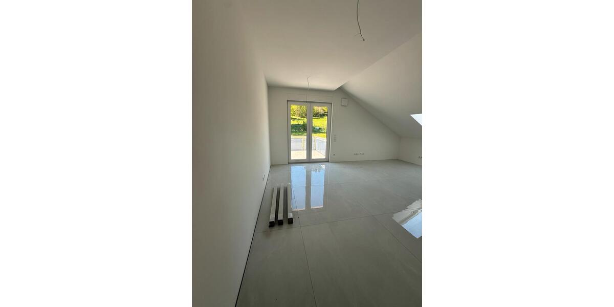 Dachgeschoßwohnung Mörlenbach - 3 Zimmer, 90 m&sup2;, 1.250&euro; | Angebot:26444460