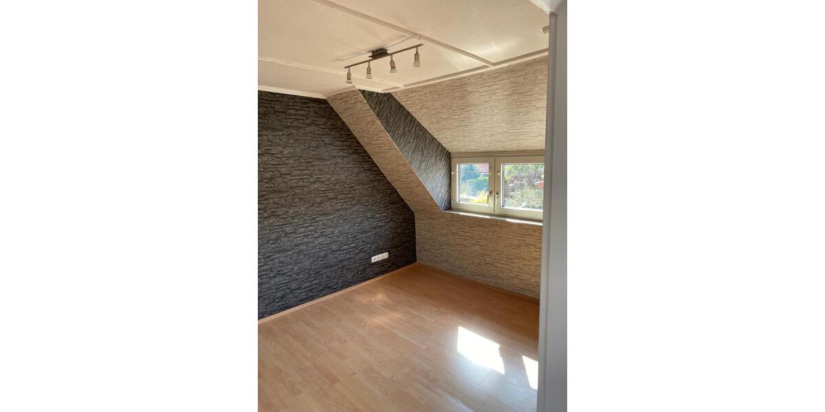 Reihenhaus Mannheim Käfertal - 6 Zimmer, 98 m&sup2;, 1.700&euro; | Angebot:26134282