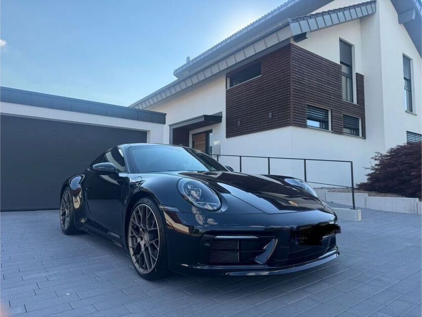 992