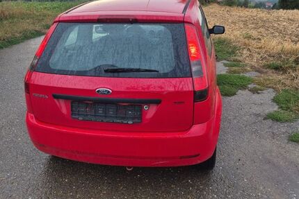 Ford Fiesta 201.500 km 1.600 &euro; Neidenstein 74933