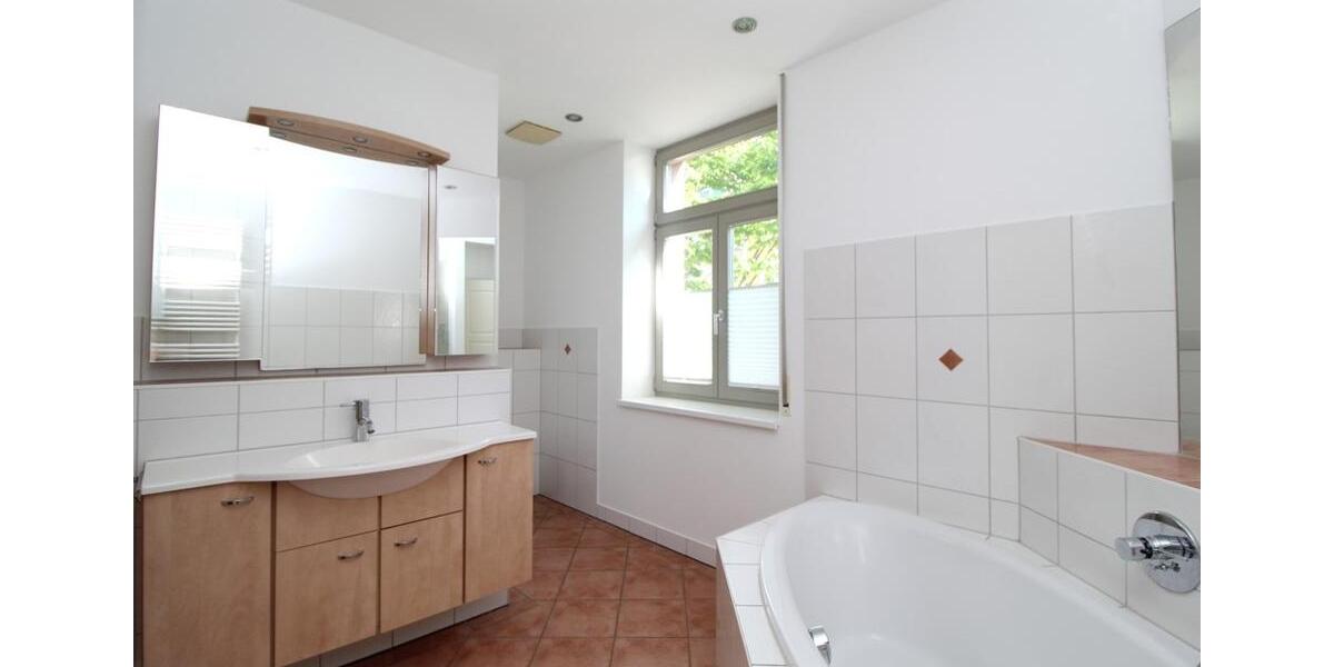 Etagenwohnung Ludwigshafen am Rhein Ludwigshafen-Hemshof - 3.5 Zimmer, 124 m&sup2;, 1.100&euro; | Angebot:23007196