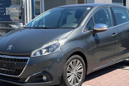 Peugeot 208 45.911 km 10.900 &euro; Hockenheim 68766