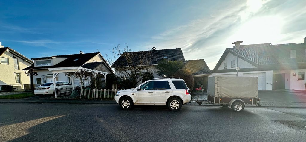 Land Rover Freelander 180.000 km 12.000 € Sinsheim 74889