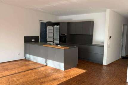 Wohnung Sinsheim - 5 Zimmer, 163 m&sup2;, 2.100&euro; | Angebot:26118606