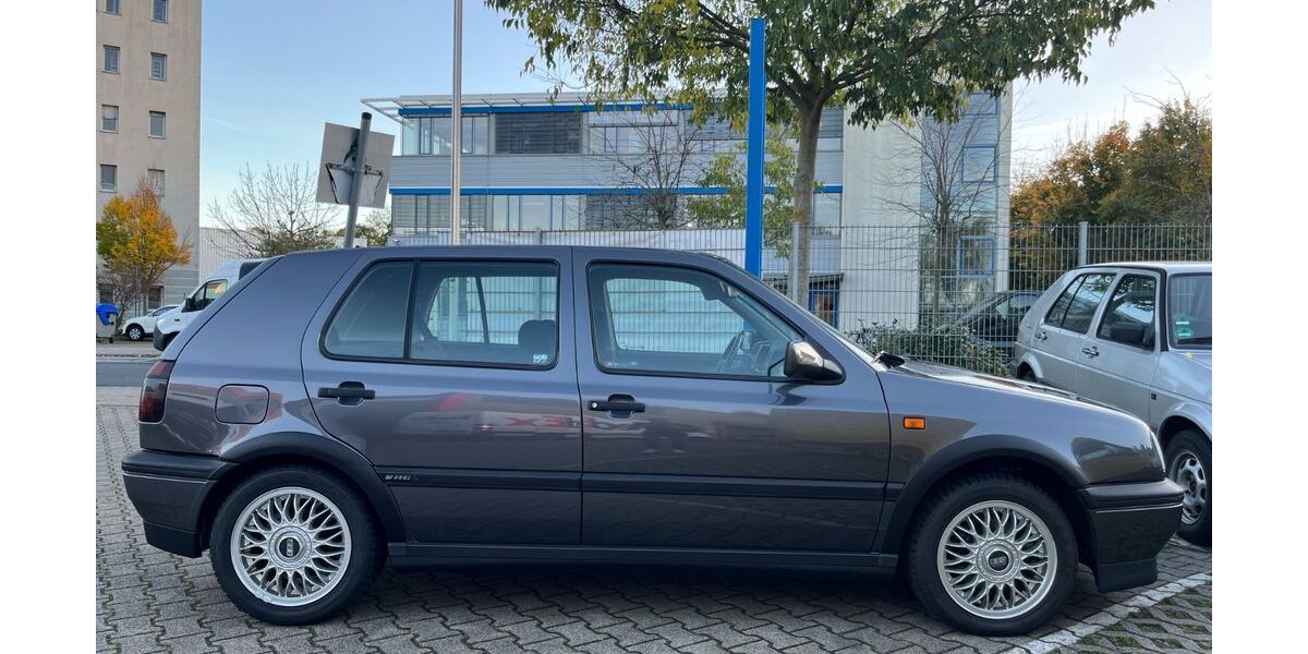 VW Golf 94.000 km 21.400 &euro; Mannheim 68169