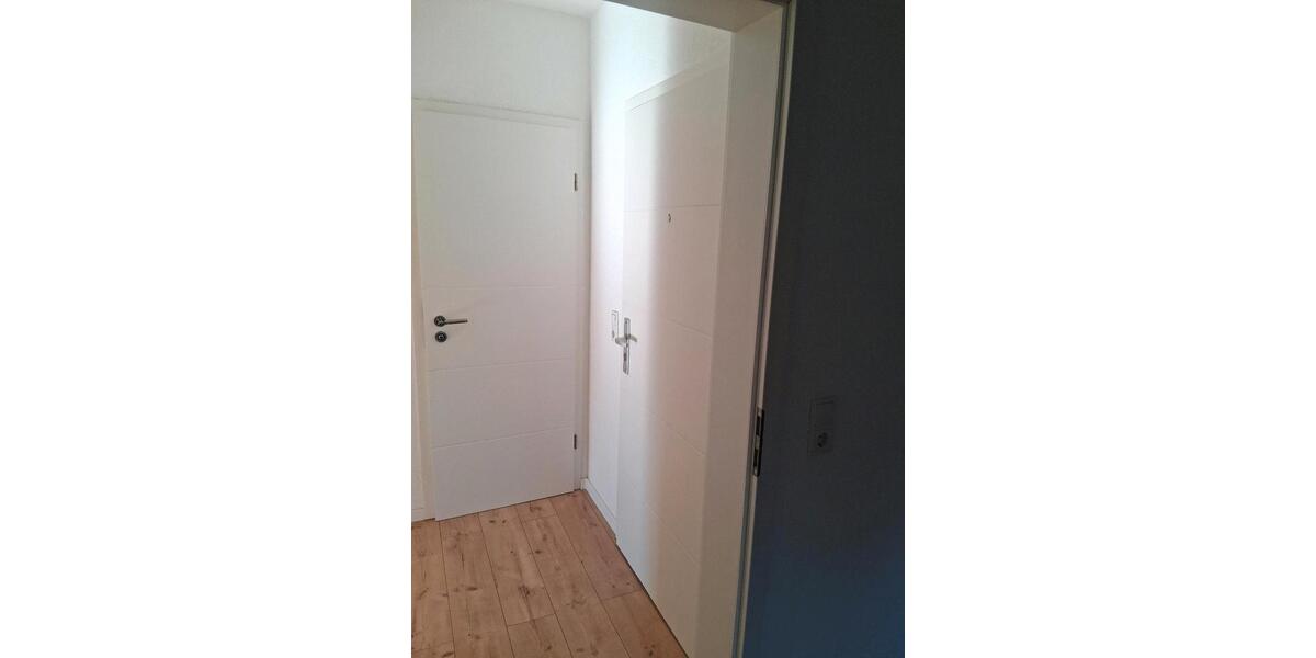 Dachgeschoßwohnung Ludwigshafen am Rhein Mundenheim - 2 Zimmer, 60 m&sup2;, 830&euro; | Angebot:26320358