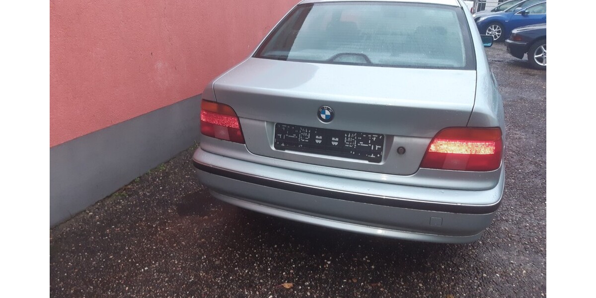 BMW 523i 307.000 km 1.990 &euro; Forst 76694