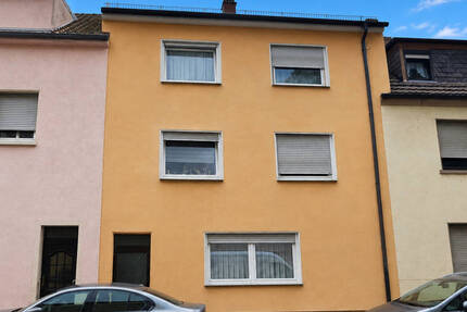 Haus Ludwigshafen am Rhein / Mundenheim Mundenheim - 9 Zimmer, 234 m&sup2;, 479.000&euro; | Angebot:26684092