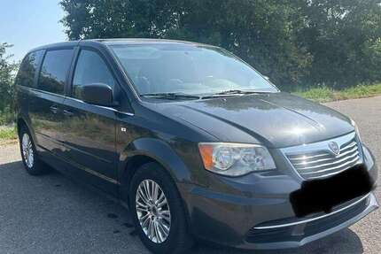 Lancia Voyager 209.000 km 5.300 € Ludwigshafen 67059