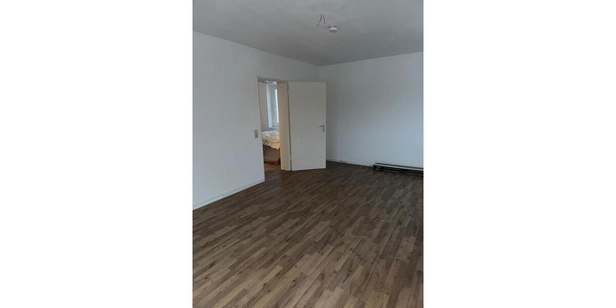 frisch renovierte 3-Zimmer-Wohnung (79,17 m2) mit Balkon 3 zimmer