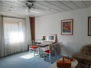 Etagenwohnung Östringen - 6 Zimmer, 300 m&sup2;, 1.800&euro; | Angebot:26403109