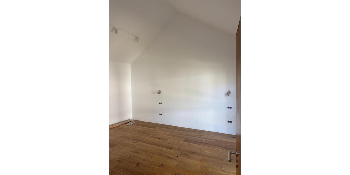 Maisonettenwohnung Ludwigshafen am Rhein Rheingönheim - 4 Zimmer, 150 m&sup2;, 1.300&euro; | Angebot:25784264