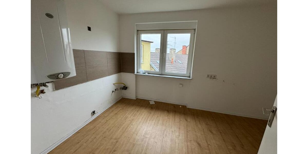 3-Zimmer-Wohnung mit Balkon in gepflegtem MfH am Ruthenplatz 3 zimmer