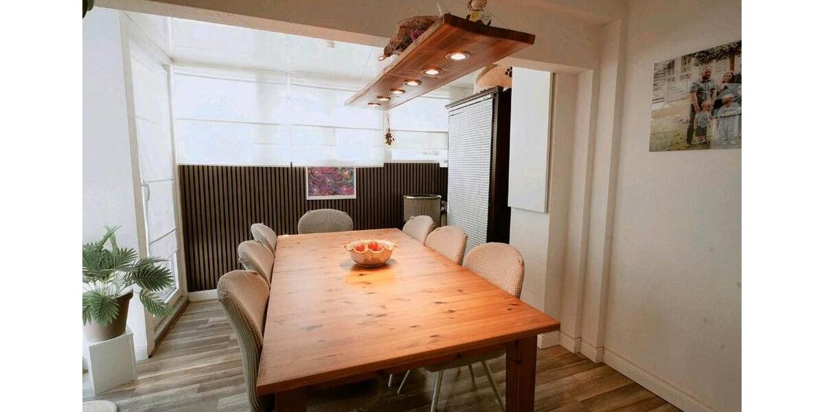 Doppelhaushälfte Brühl - 5 Zimmer, 140 m&sup2;, 690.000&euro; | Angebot:27000072