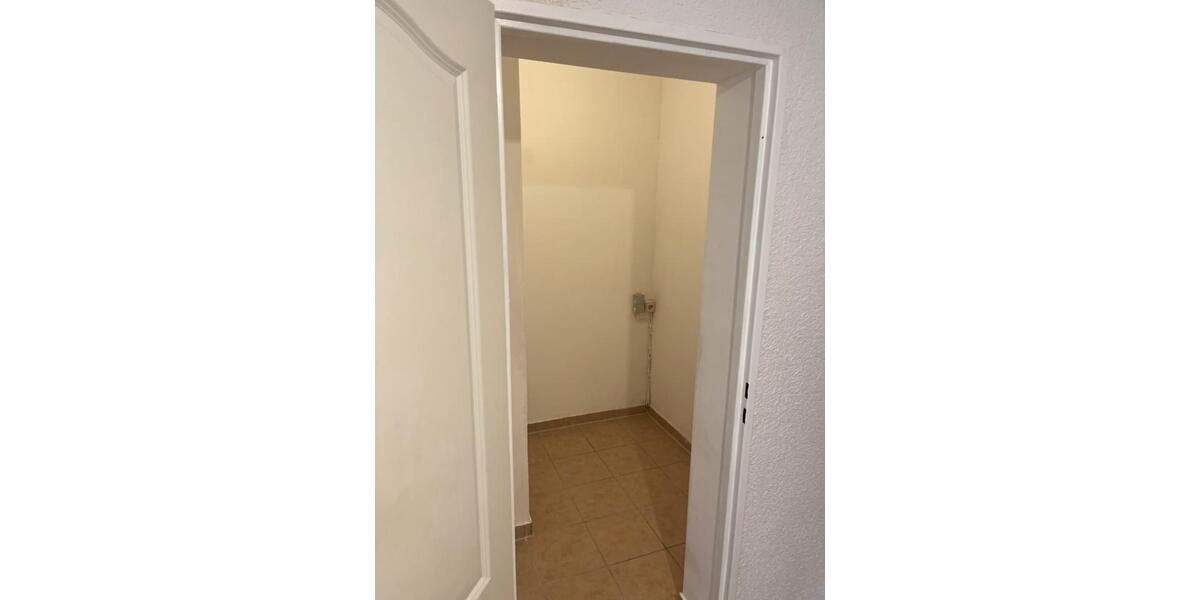 Etagenwohnung Nußloch - 4 Zimmer, 90 m&sup2;, 1.600&euro; | Angebot:26022103