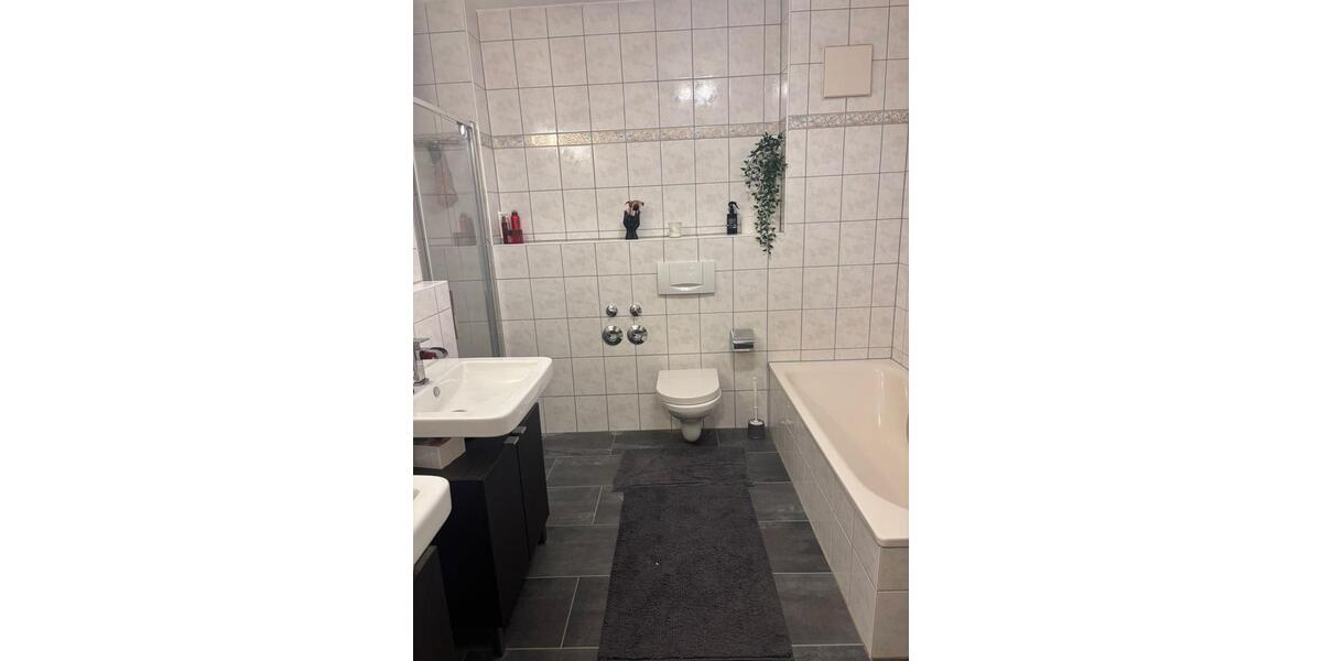 Schöne 3ZKB Erdgeschosswohnung 3 zimmer