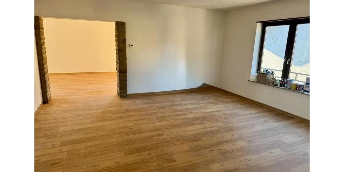 Maisonettenwohnung Eppelheim - 6 Zimmer, 204 m&sup2;, 2.400&euro; | Angebot:26279727