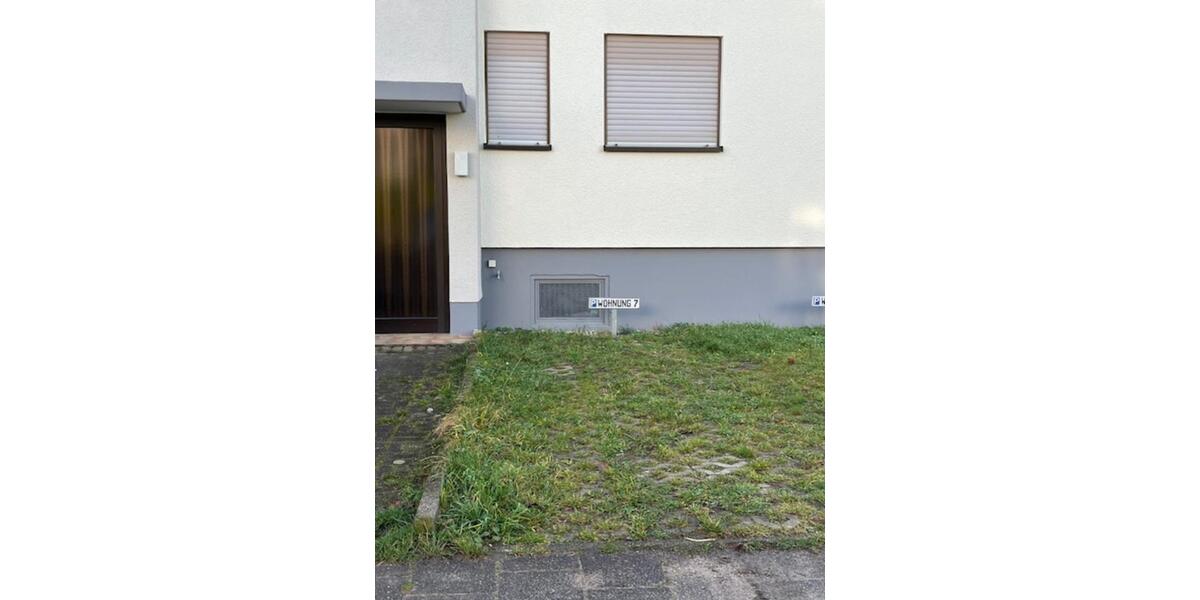 Etagenwohnung Forst - 2.5 Zimmer, 61 m&sup2;, 165.000&euro; | Angebot:24677451