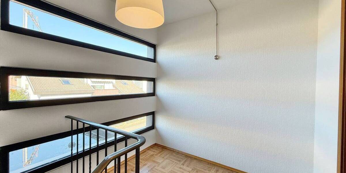 Einfamilienhaus Viernheim - 5 Zimmer, 198 m&sup2;, 1.950&euro; | Angebot:26361609