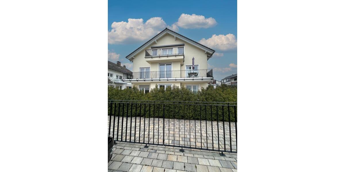 Exklusive 4-Zimmerwohnung mit Garten und Traumküche 4 zimmer