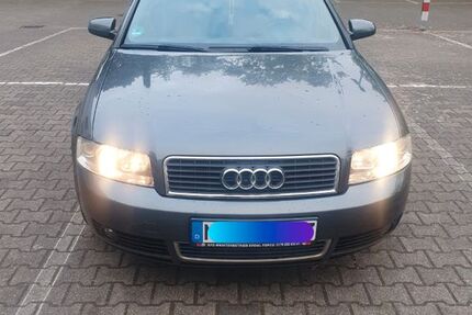 Audi A4 196.000 km 1.900 &euro; Mannheim 68219