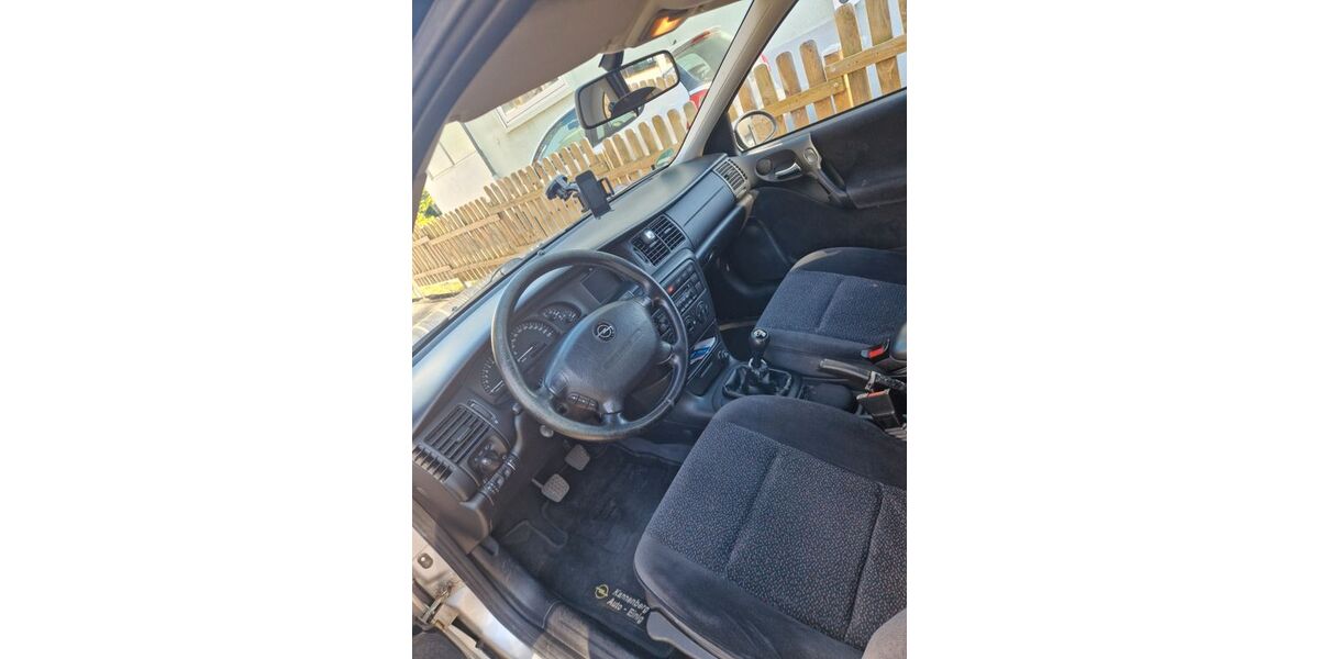 Opel Vectra 88.500 km 3.200 &euro; Ludwigshafen 67065