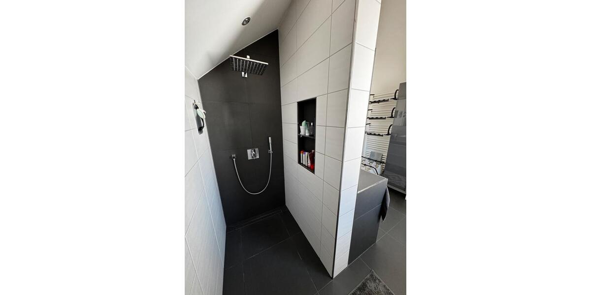 Dachgeschoßwohnung Brühl - 3.5 Zimmer, 110 m&sup2;, 498.000&euro; | Angebot:26408560