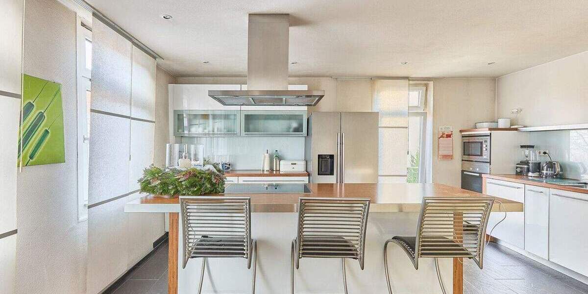 Historisches Fachwerk trifft modernes Wohngefühl mit Terrasse und Garten! 8 zimmer