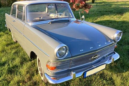 Opel Rekord 30.570 km 8.200 &euro; Römerberg 67354