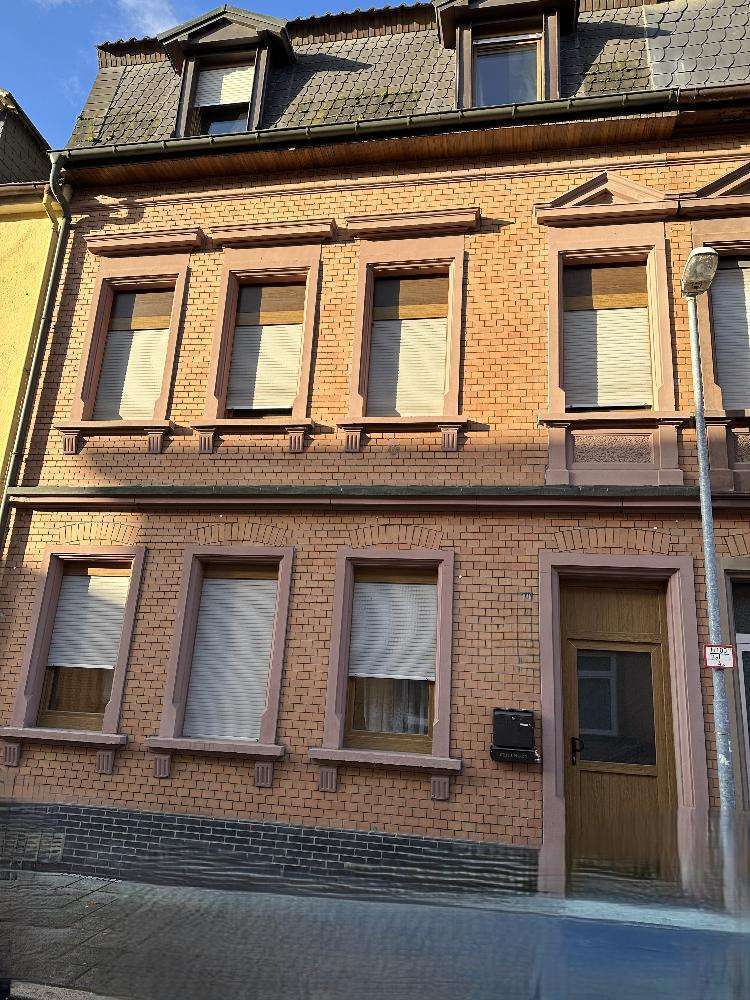 Haus zum Kaufen in Frankenthal 499.500 € 200 m²