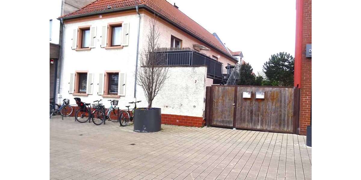Einfamilienhaus Viernheim - 8 Zimmer, 221 m&sup2;, 439.000&euro; | Angebot:25496281